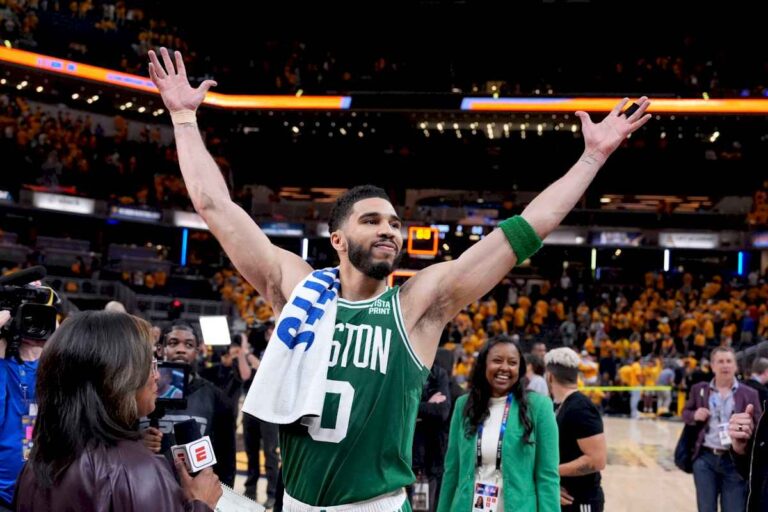 nba:-boston-celtics-barrio-a-indiana-pacers-y-se-convirtio-en-el-primer-finalista