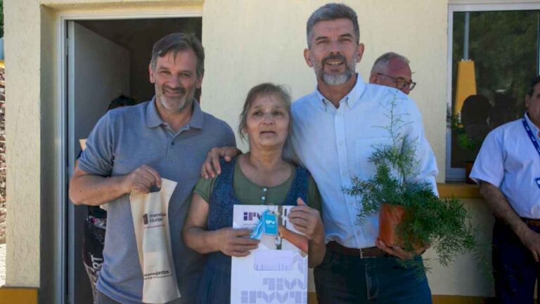 entregaron-casas-a-los-afectados-por-el-incendio-de-la-playa-san-agustin