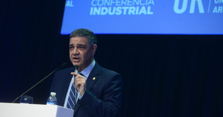 Jorge Macri se diferenció de Javier Milei, fue a la conferencia de la UIA y llamó «patriotas» a los industriales