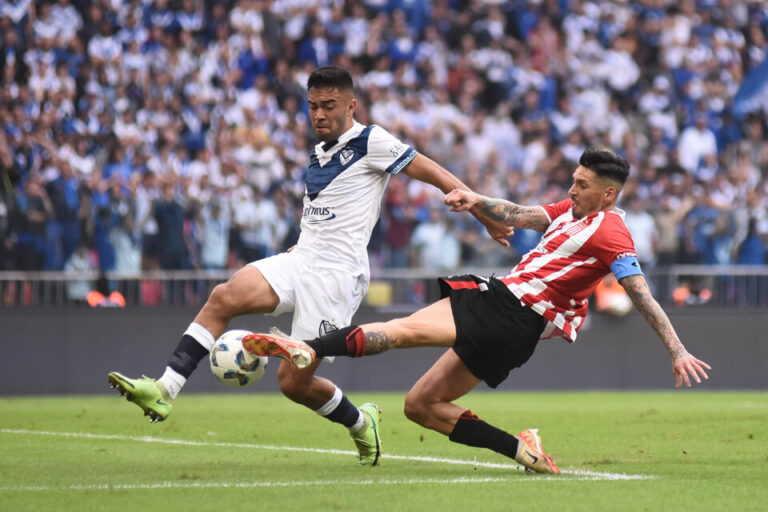 Trofeo de Campeones: Vélez y Estudiantes buscan un nuevo título en Santiago