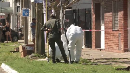 Padua: un policía de la Federal mató a dos motochorros al defenderse de un robo