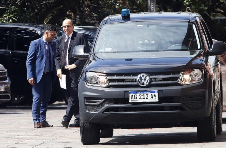 Francos minimizó el ataque al fotógrafo: «fue un accidente no previsto»