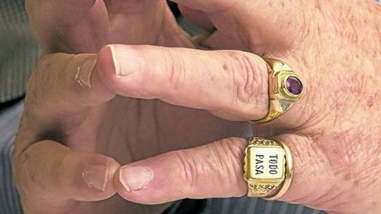 Todo pasa Cómo devolverle la sonrisa al rey?