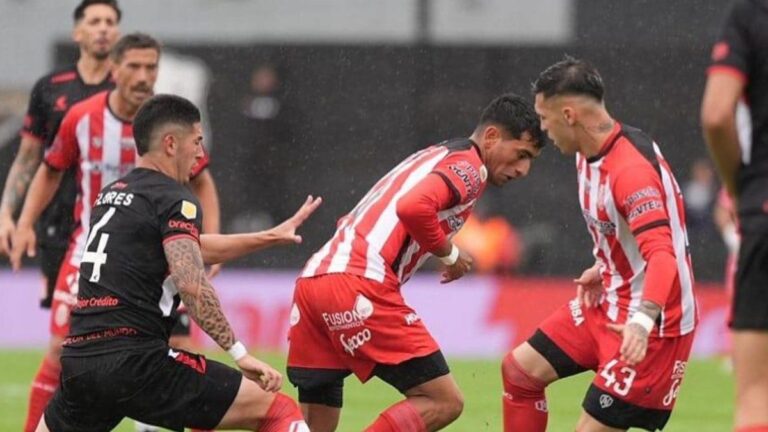 Barracas Central vs Estudiantes por el Torneo Apertura 2025: resultado en vivo
