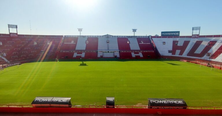 Huracán quiere seguir festejando contra Aldosivi