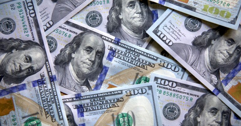 El dólar oficial pierde $ 50 y Caputo festeja en las redes