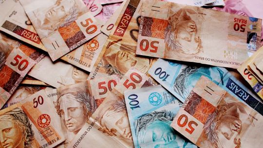 A cuánto cerró el euro blue hoy, jueves 24 de abril de 2025