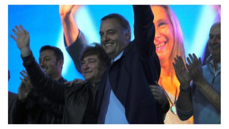 Manuel Adorni aseguró que «partió al medio» al PRO con su triunfo en las elecciones
