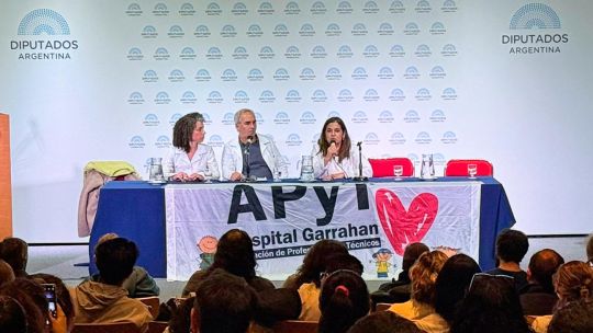 Los sindicatos médicos se endurecen y la CGT especula