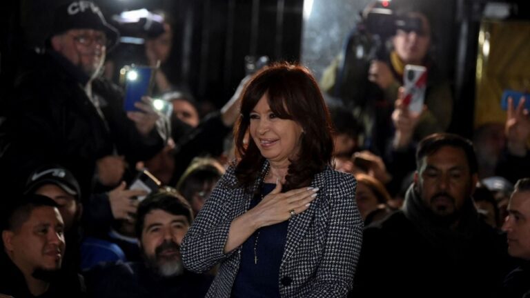 Cuándo se presentará Cristina Kirchner ante la Justicia para quedar detenida