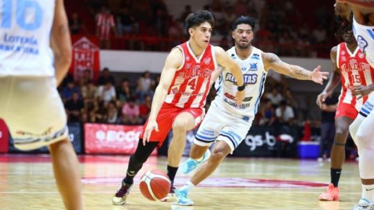 Regatas vuelve a semifinales y se reencuentra con su bestia negra: Instituto