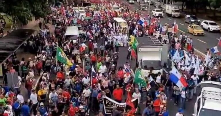 Panamá. Coordinar las luchas, enfrentar la represión, huelga general, Fuera Mulino!
