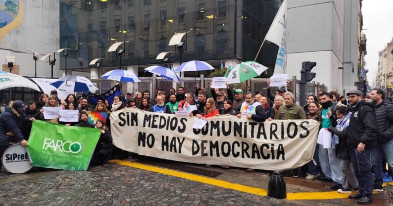 La comunicación en emergencia. Asamblea de medios cooperativos y comunitarios frente al ENACOM