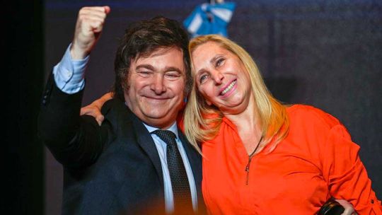 Están las cabezas libertarias: el excomisario Bondarenko en la Tercera, Natalia Blanco en la Segunda y Montenegro en la Quinta