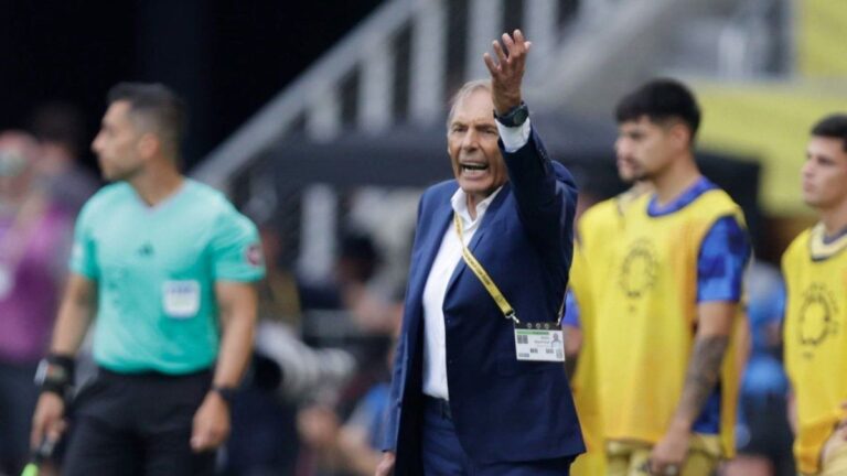 Un jugador de Boca llegó al entrenamiento en «mal estado» y Miguel Ángel Russo lo borró: otro escándalo?