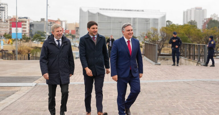 Contrapunto por la baja de las retenciones al campo en una cumbre en Córdoba entre Llaryora, Frigerio y Pullaro