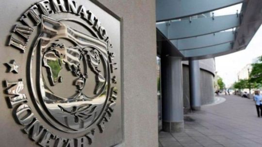 Presión sobre las reservas: Argentina busca apurar el nuevo desembolso del FMI