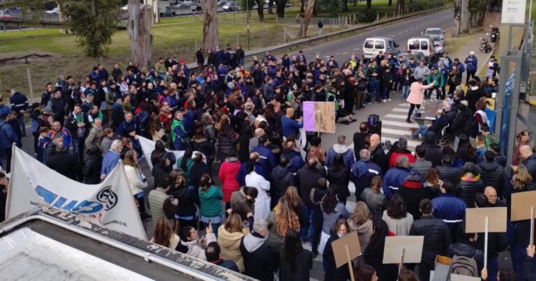 Estatales. Por la lucha de los trabajadores, la Justicia frena el desguace del INTI