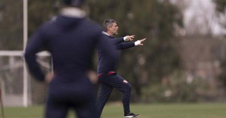 Los cambios, las dudas y las rachas que buscará cortar Independiente ante River