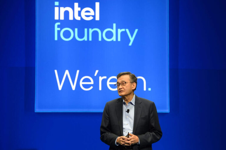 Trump exigió la renuncia del CEO de Intel por sus vínculos con China y el PCC