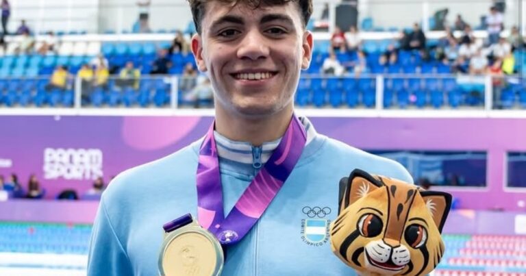 Ulises Saravia, la joya de la natación argentina en los Juegos Panamericanos Junior y un gesto que generó interrogantes