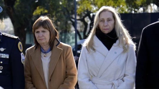 Bullrich niega en vivo haber pedido allanamientos a la prensa, pero queda en evidencia y hasta Novaresio se burla