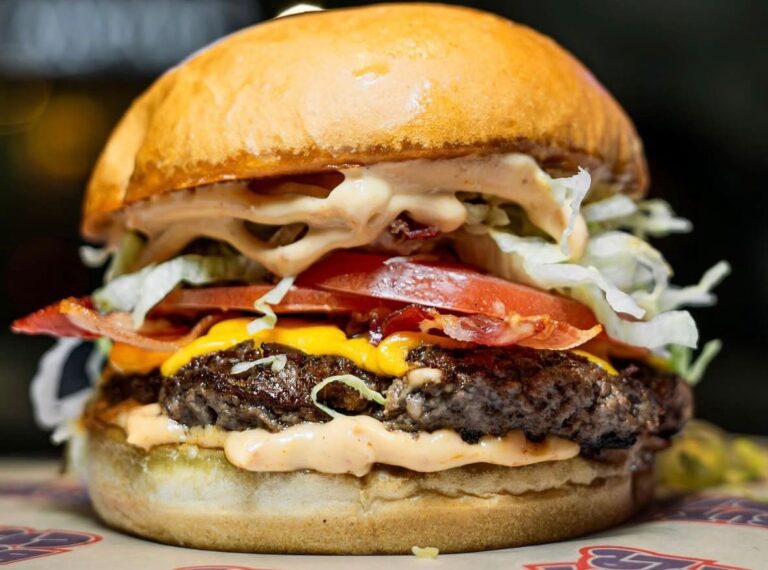 Burgermanía 2025: cómo comprar combos de hamburguesas a $12.000 en más de 70 locales de varias ciudades