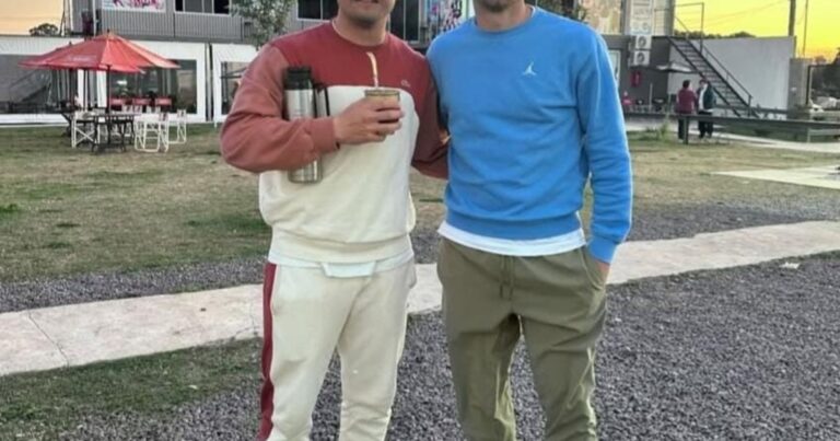 En medio del morbo por el cruce por Copa Argentina, Maxi Salas visitó a Maravilla Martínez