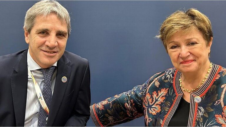 La condición del FMI para autorizar la intervención al dólar y el debate sobre el futuro del esquema cambiario