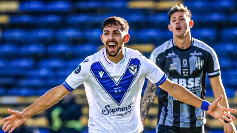 La emoción de Jano Gordon tras convertir sus primeros dos goles en Primera y darle un nuevo título a Vélez