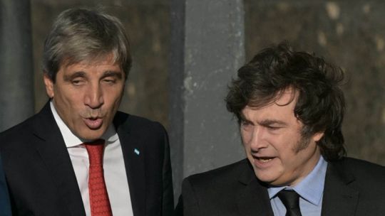 Caputo a fondo: defendió el rumbo económico y advirtió que las reformas dependen de la política