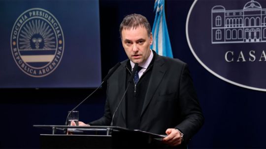 Manuel Adorni dijo que faltó explicar «por qué el sacrificio» y confirmó que se vetará la ley de ATN