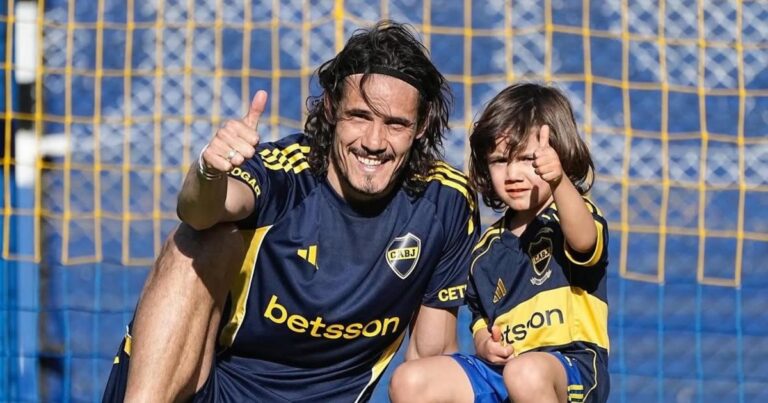 El mensaje de Edinson Cavani tras un tierno momento en la Bombonera