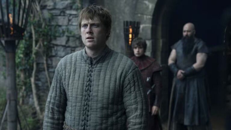 El creador de «El Caballero de los Siete Reinos» reveló que un cambio de la serie respecto al libro fue un «error»