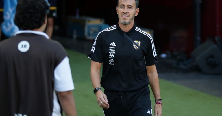 El nuevo desafío del Bocha Batista: asumirá como DT de Costa Rica rumbo al Mundial 2030