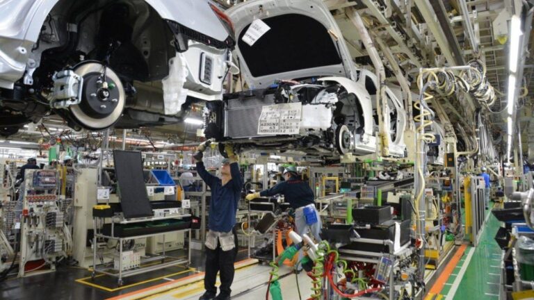 La industria utilizó apenas el 53,6% de su capacidad instalada en enero, el peor inicio de año desde 2002