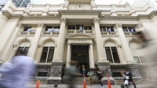 Tesoro lanza licitación clave para renovar $8 billones en deuda