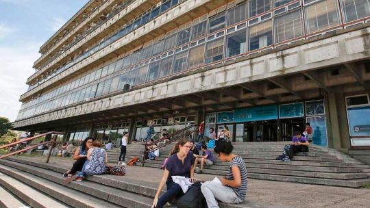 La UBA coloca cinco carreras entre las 50 mejores del mundo