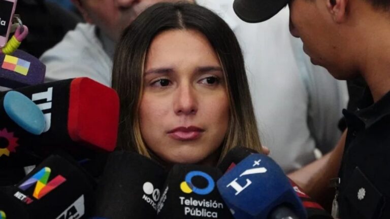 Fotografía de Agostina Páez, abogada argentina.