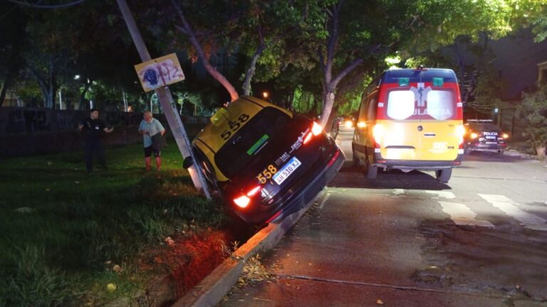 Operativo policial en calles de Godoy Cruz, Mendoza