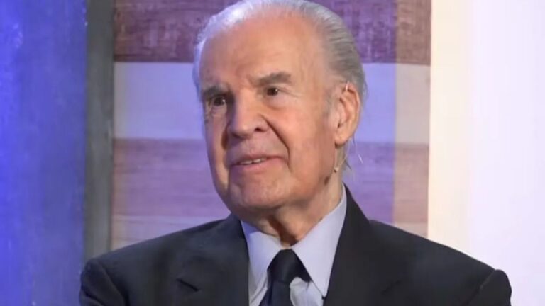 Retrato del periodista deportivo Julio Ricardo López Batista
