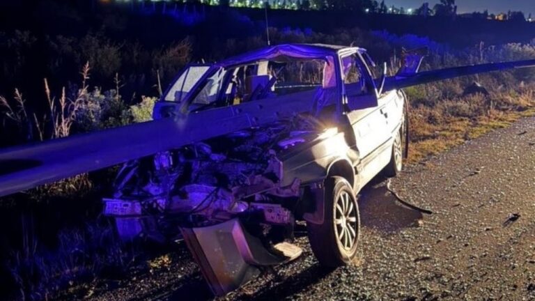 Lugar del accidente de tránsito en el Acceso Este, Maipú, con presencia policial.