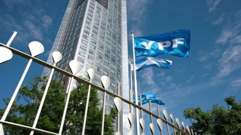 Edificio de tribunales de justicia en Estados Unidos, referencia al caso YPF.