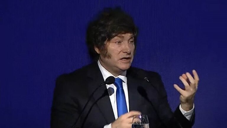 El presidente Javier Milei durante un acto oficial.