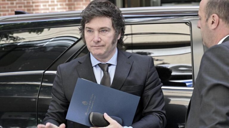 El presidente Javier Milei durante declaraciones previas a su viaje oficial a Israel.