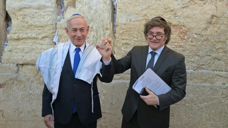 El presidente Javier Milei durante un acto oficial previo a su viaje a Israel.