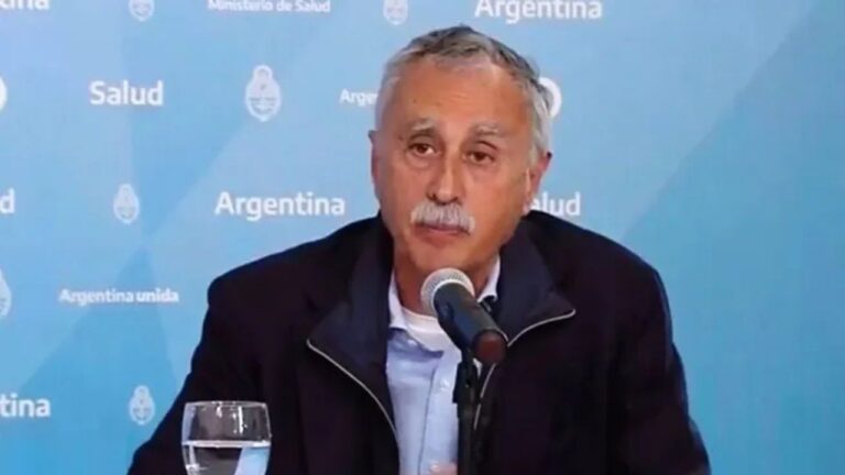 Ilustración de un documento legal sobre pensiones sociales en Argentina