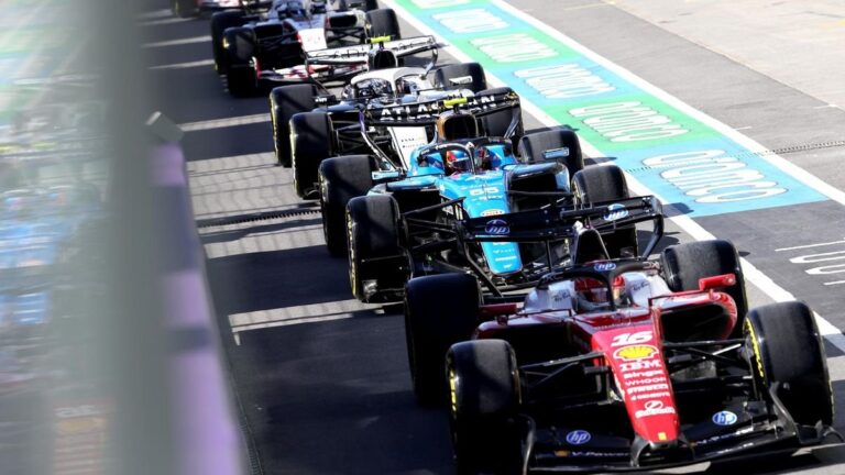 Autos de Fórmula 1 en el Circuito Gilles Villeneuve durante el GP de Canadá